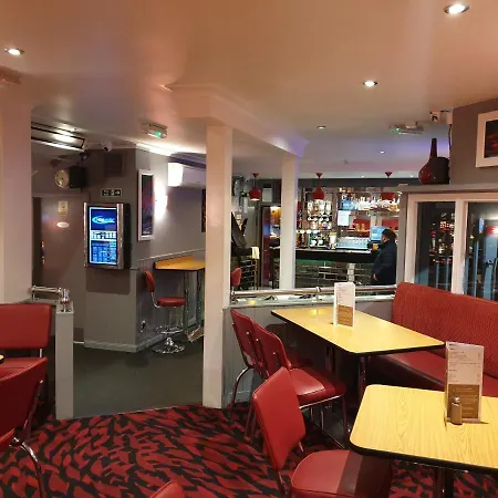 Commercial Hotel-3