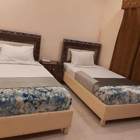 Hotel Day In Lahore-3