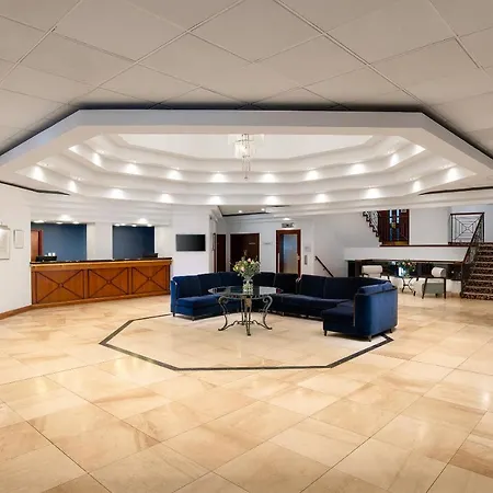 Copthorne Effingham Gatwick Hotel-2