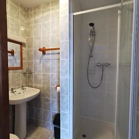 Whitehouse Guest House-3