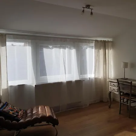 Maison Des Fleurs-2