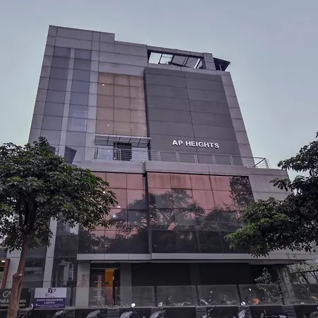 Treebo Admiral Suites New Usmanpura-3