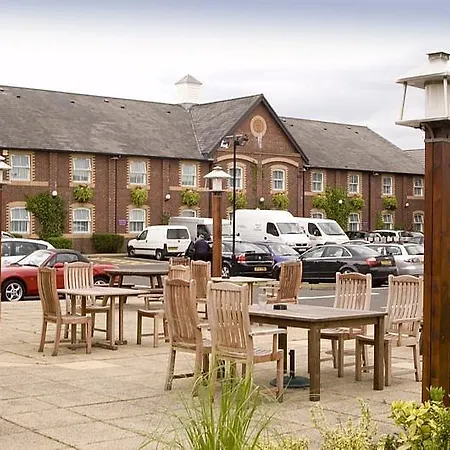 Premier Inn Glasgow Airport-3