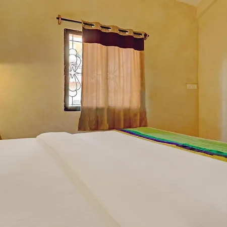 Treebo Morjim Banyan Resort With Swimming Pool-2