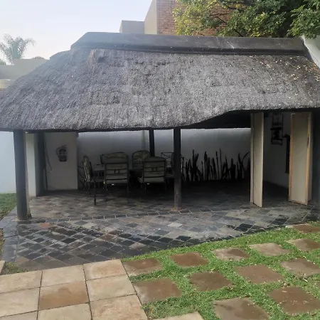 Constantia Guest Lodge-2