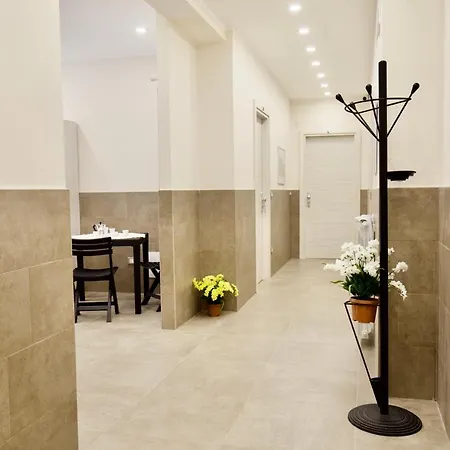 Six Rooms-3