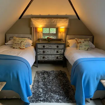 Bootmenders B&B-2