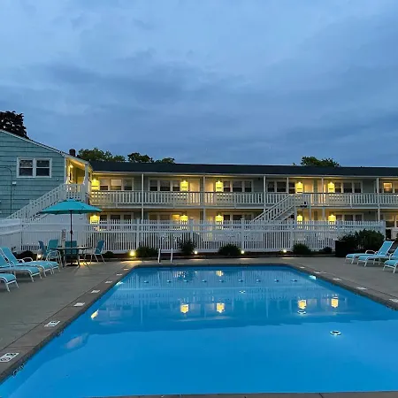 The Escape Inn-3