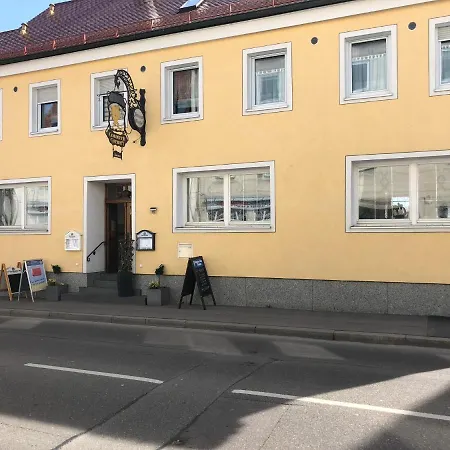 Hotel U. Restaurant Goldener Greifen-2