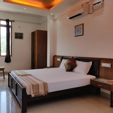 Hotel Mudra Midtown-2