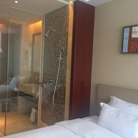 Shenzhen Baoan Royal International Hotel-3