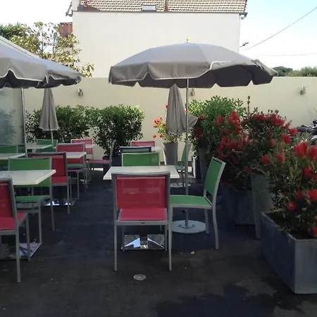 Hôtel Ibis Styles Juan Les Pins-2