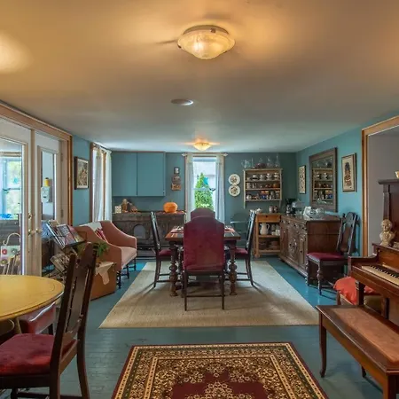 Hastings House Bed & Breakfast-3