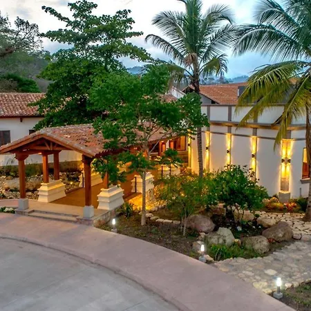 Hotel Marina Copan-3