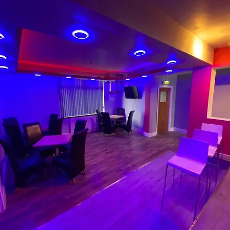 Glorious Catering & Restaurant Bnb-3