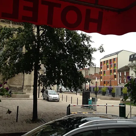 Hotel Le Parisien-3