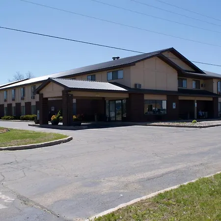 Amerivu Inn And Suites Shawano Wi-3
