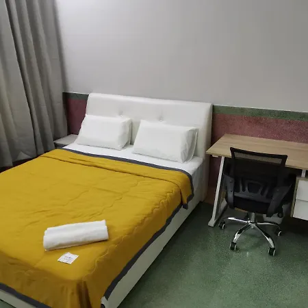 G Fortune Guest House Victoria Green-2