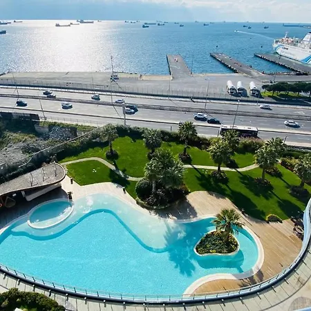 Lux 2 Room Suite Apartment With Seaview In Center-2
