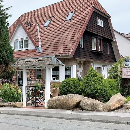 Hotel-Pension Teutonia-3