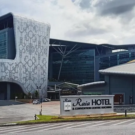 Raia Hotel & Convention Centre Kuching-3