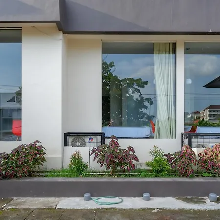 Reddoorz Plus Near Solo Baru-2