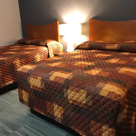 Budget Inn & Suites-3