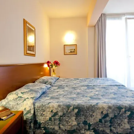 Hotel Idania-3