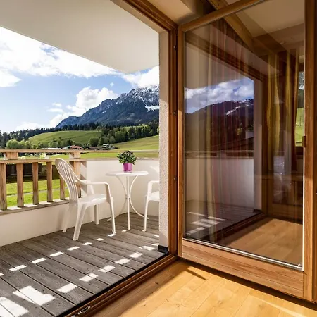 Landhotel Foehrenhof Ellmau-3