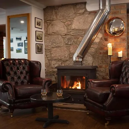 The Brander Lodge Hotel And Bistro-3