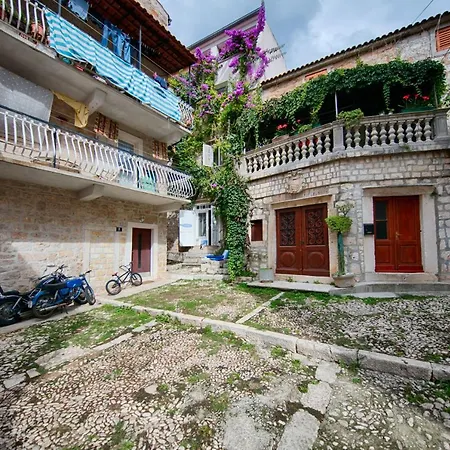 B&B Villa Vis-2