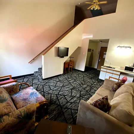 Woodland Inn & Suites-3