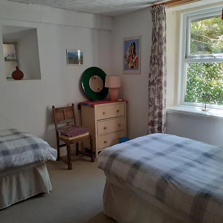 Grantham House-3