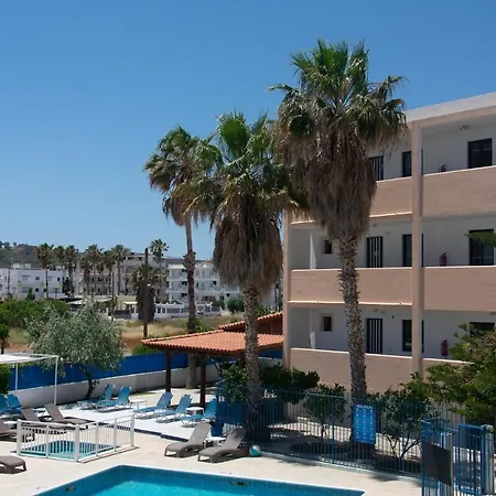 Harriets Apartments-2