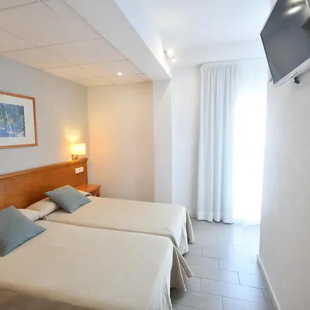 Hostal Mallorca-2