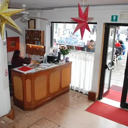 Hotel San Geremia-3