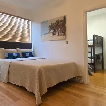Miami Beach Rooms B&B-2
