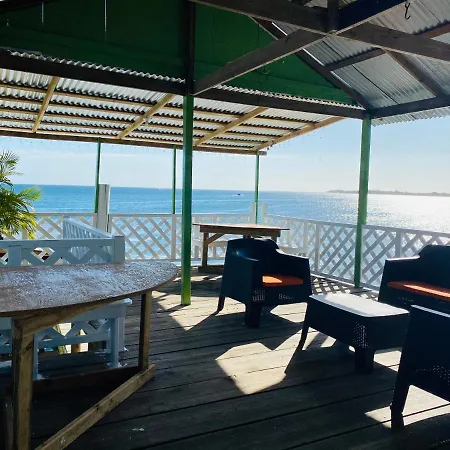 Blue Sky Rentals Utila-2