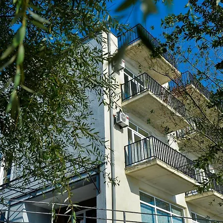 Four Seasons Riverside-3