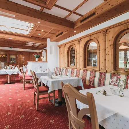Hotel Hirschen Montafon-3