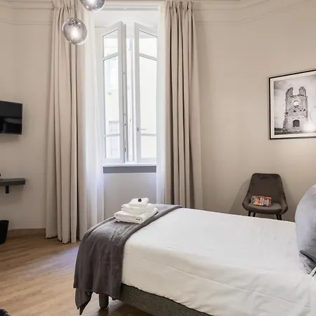 Foresteria Di Piazza Cavour - Luxury Suites & Guest House-3