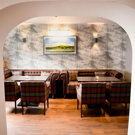 The Leitrim Inn And Blueway Lodge-2