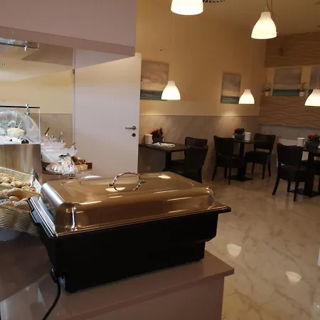 Ch-Hotel Luka Budget-2