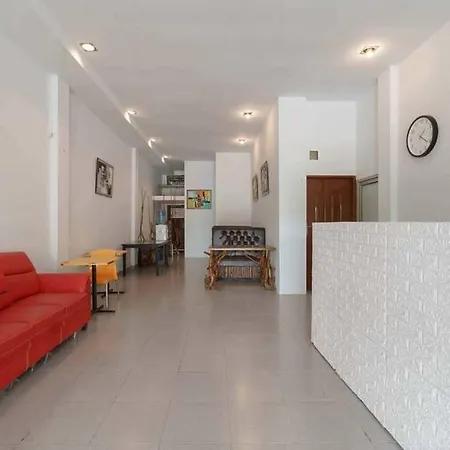 RedDoorz at Mutiara Residence Deli Serdang-3