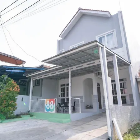 KoolKost near Taman Budaya Sentul-2