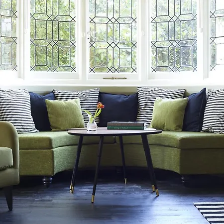 The Manor At Sway - Hotel, Restaurant And Gardens-2