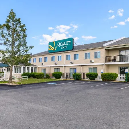 Quality Inn Bourne - Cape Cod-2