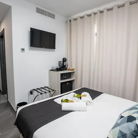 Nerja-Centro-Jacuzzi- Mirador De La Ermita- Adults Recommended-3
