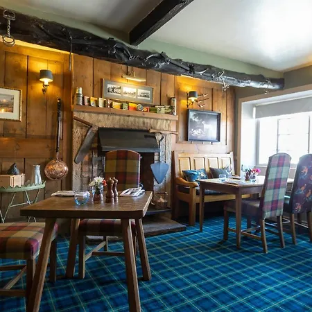 The Fox And Hounds Country Inn-3