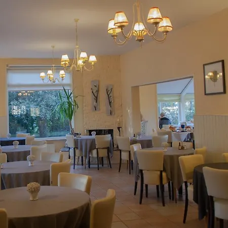 Hotel Bos En Duinzicht-2